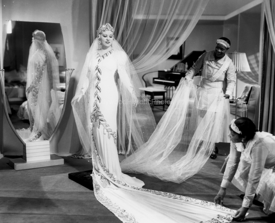 1933 7 Im No Angel Gertrude Howard 4.jpg